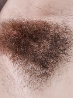 Annie Brunette Hairy Pussy Pictures