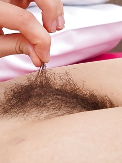 Lauren Horny Hairy Girls