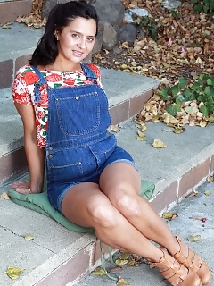 Gigi Hairy Puffy Pussy