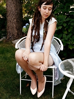 Urtica Hairy Girls XXX