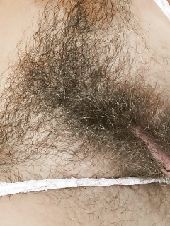 Susanna Alyssa Milano Hairy Arms