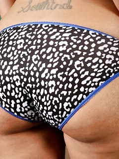 Jewel Hairy Pussy Nude