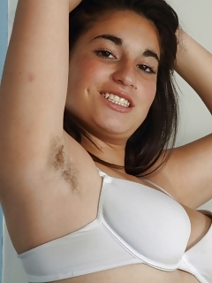 Roxane Hairy Teen Pussy Close Up