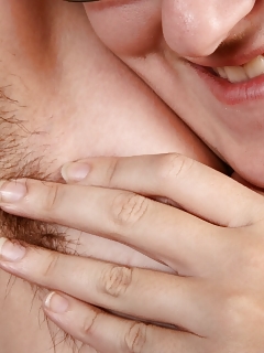 Amber Atk Hairy Bonnie