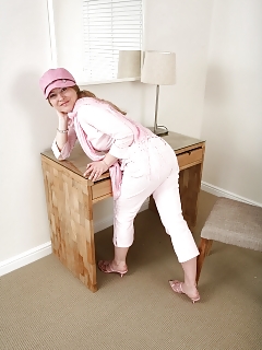 Celine Hairy Squirt